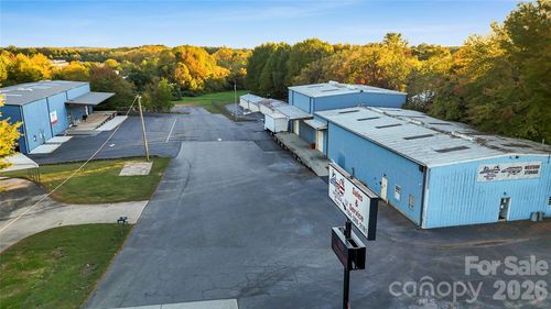 2313 W Front St, Statesville, NC, 28677-2918 | Card Image
