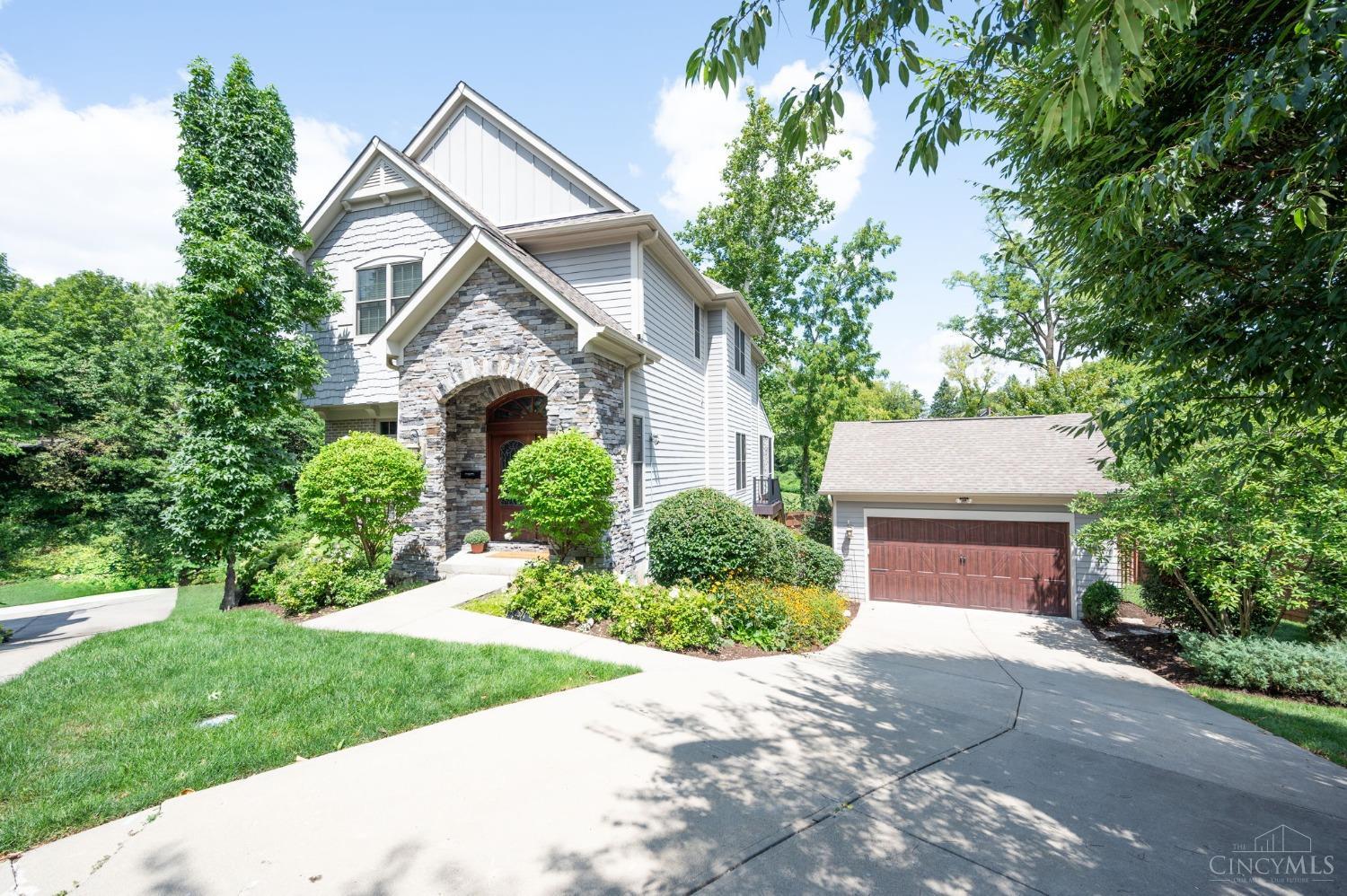Villa Ln, Cincinnati, OH 45208