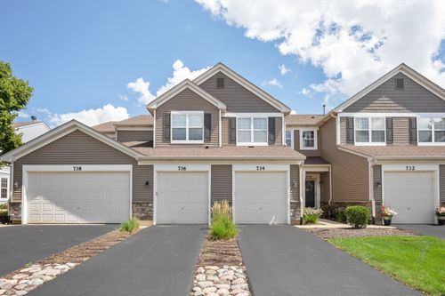 736 Woodewind Dr, Naperville, IL, 60563-3943 | Card Image