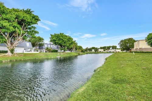1586 Shaker Circle, Wellington, FL, 33414 | Card Image