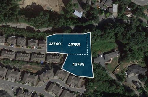 43768 Alameda Dr, Chilliwack, BC, V2R0J9 | Card Image