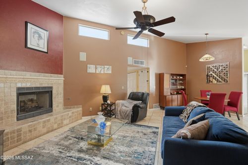 190 W Greer Ln, Tucson, AZ, 85704-6008 | Card Image