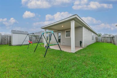 1252 Steed Bluff Drive, House other with 3 bedrooms, 2 bathrooms and null parking in Alvin TX | Image 2