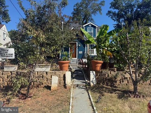 5438 Spring Rd, Bladensburg, MD, 20710-1569 | Card Image