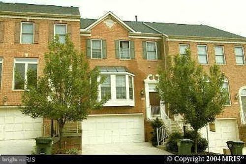 8502 Harvest Oak Dr, VIENNA, VA, 22182-5600 | Card Image