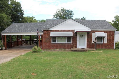 10762 Saint Dismas Ct, Saint Ann, MO, 63074-2609 | Card Image