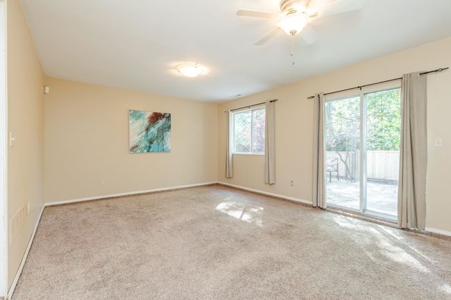 1015 163 St, House other with 3 bedrooms, 3 bathrooms and 6 parking in Surrey BC | Image 11