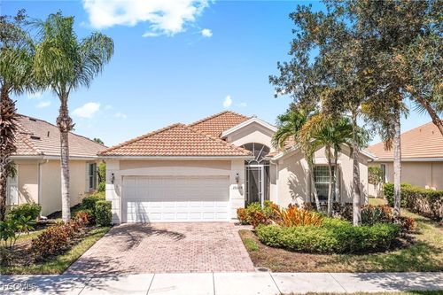 28224 Jewel Fish Ln, BONITA SPRINGS, FL, 34135-8639 | Card Image