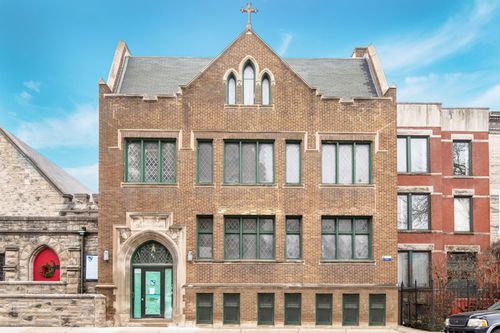 102-621 W Belmont Avenue, Chicago, IL, 60657 | Card Image