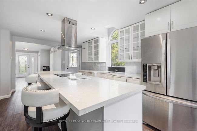 109 Maple Ave, House other with 2 bedrooms, 2 bathrooms and 6 parking in Sutton West ON | Image 16