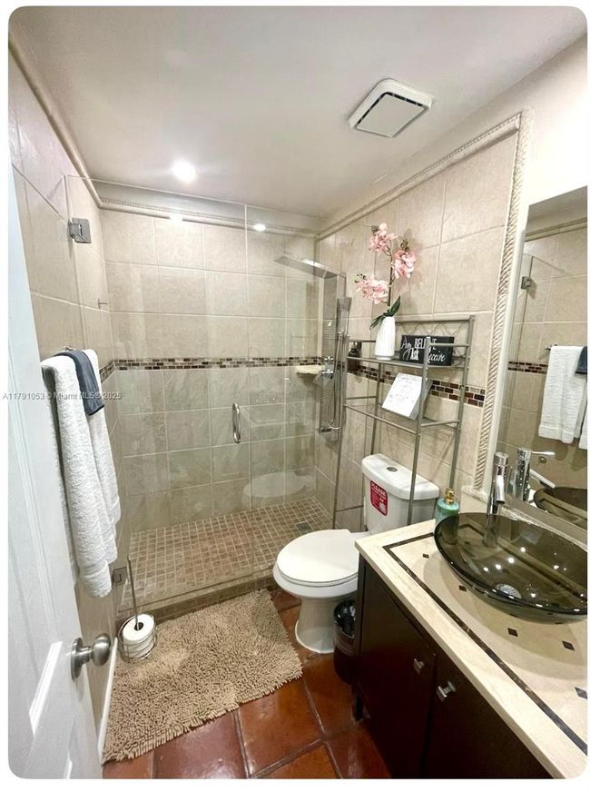 853 Southwind Pl, House other with 3 bedrooms, 2 bathrooms and null parking in Fort Lauderdale FL | Image 12