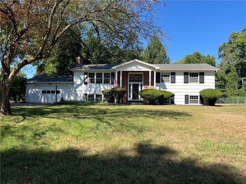 16 Latchmere Ct, Pittsford, NY, 14534-1617 | Card Image