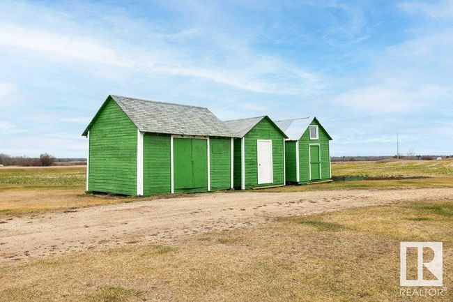 240048 Township Road 630, House other with 6 bedrooms, 4 bathrooms and null parking in Rochester AB | Image 7
