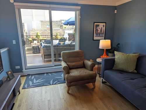 2868 N Orchard St, CHICAGO, IL, 60657-5214 | Card Image