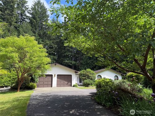 23020 Ne 61st St, Redmond, WA, 98053-8139 | Card Image