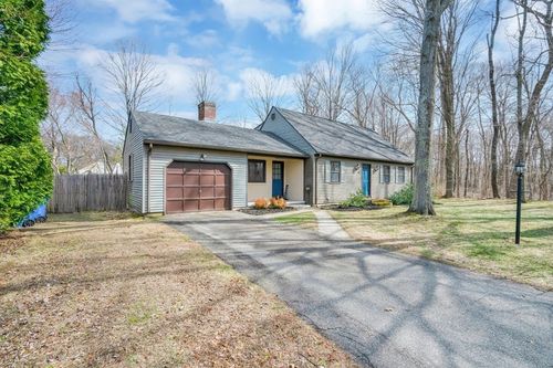 67 Redden Rd, West Springfield, MA, 01089-4432 | Card Image