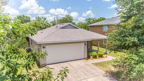 180 Onyx Lake Dr, Kyle, TX, 78640-5870 | Card Image