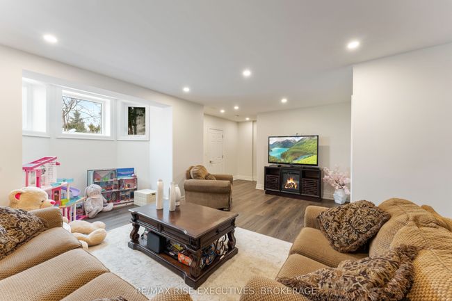 78 Aragon Rd, House other with 5 bedrooms, 4 bathrooms and 10 parking in Glenburnie ON | Image 34