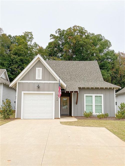 724 Village Drive, OPELIKA, AL, 36801 | Card Image