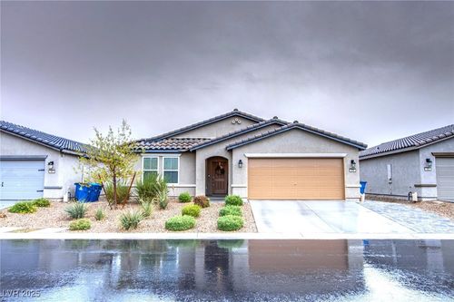 376 Desoto Falls St, Indian Springs, NV, 89018-0639 | Card Image