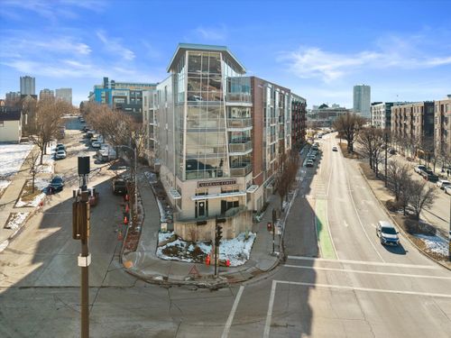 1541 N Jefferson St, MILWAUKEE, WI, 53202-1259 | Card Image