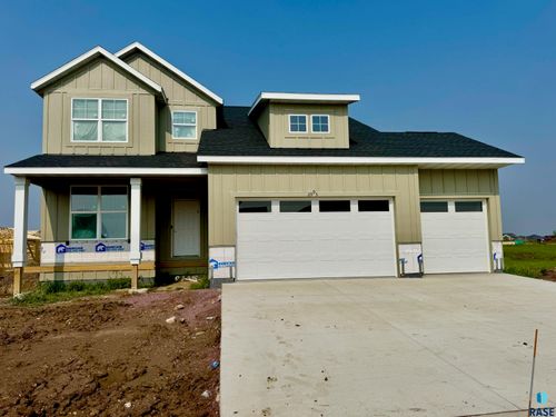 2905 S Copper Creek Ave, Sioux Falls, SD, 57110 | Card Image