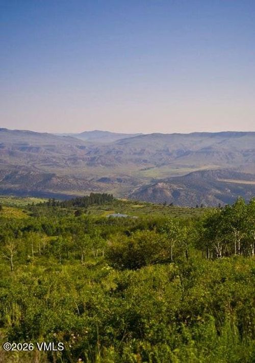 305 Jouflas Ranch Rd, Wolcott, CO, 81655-5043 | Card Image