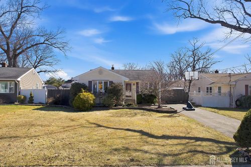 52 Sunset Ave, Old Bridge, NJ, 08857-1257 | Card Image