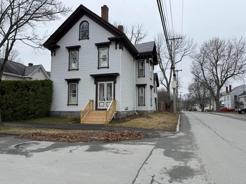 126 Grove Street, Bangor, ME, 04401 | Card Image
