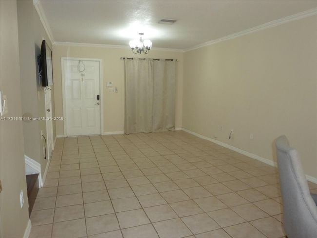 17050 Nw 22 Nd St, Townhouse with 3 bedrooms, 3 bathrooms and null parking in Pembroke Pines FL | Image 5