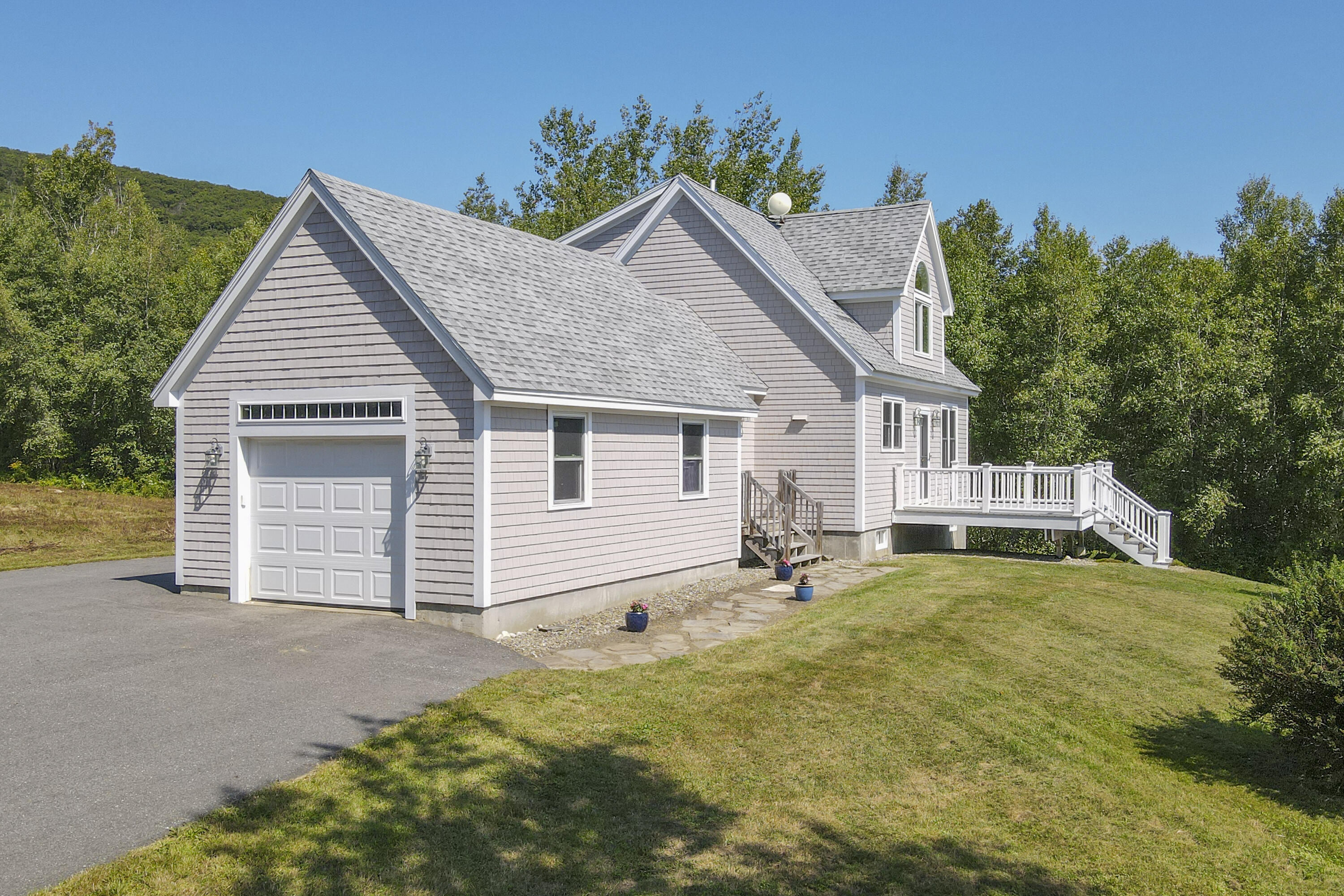 Heather Hill Rd, Lincolnville, ME 04849