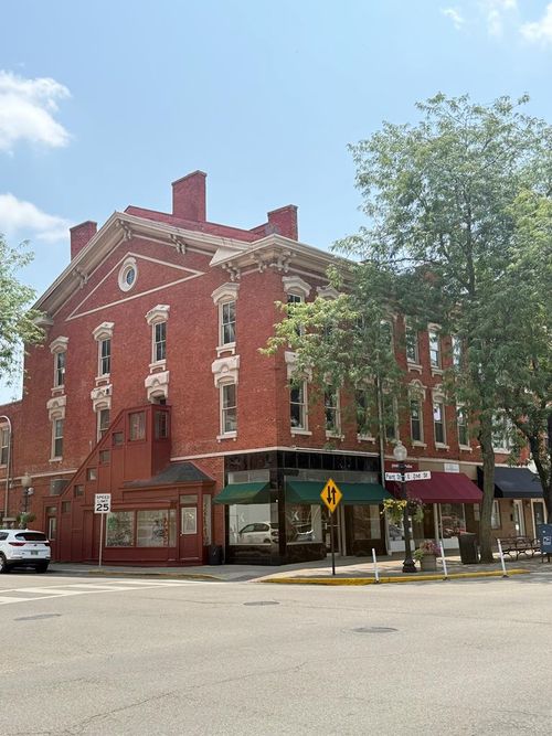 49-43-49 N Paint St, Chillicothe, OH, 45601-3116 | Card Image