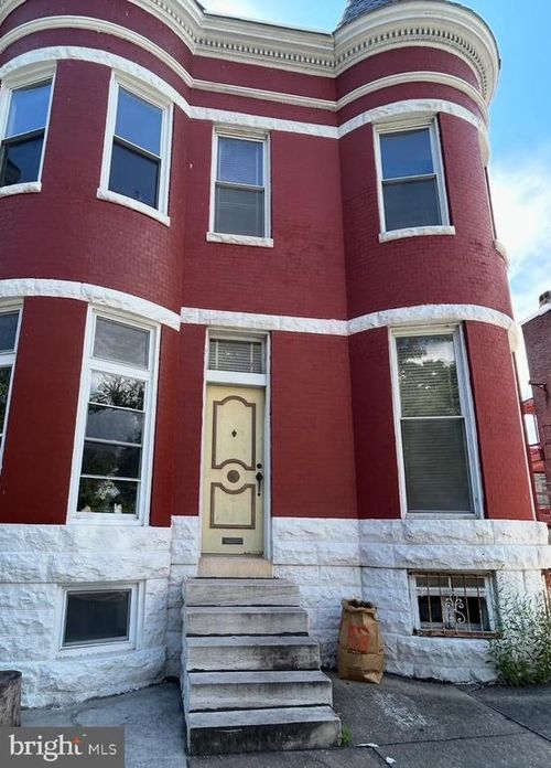 2820 Auchentoroly Ter, BALTIMORE, MD, 21217-1901 | Card Image