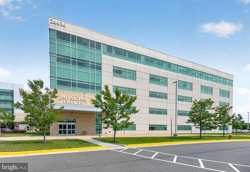 375-24430 Stone Springs Blvd, Sterling, VA, 20166-2268 | Card Image
