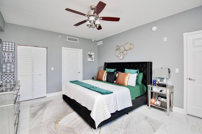 APT-623 - 804 E Windward Way, Condo with 2 bedrooms, 2 bathrooms and null parking in Lantana FL | Image 10