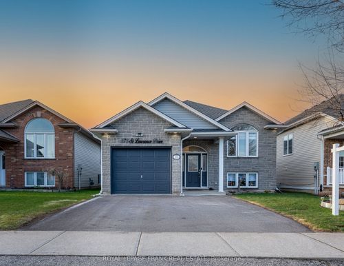375 St Lawrence Drive, Welland, ON, L3C7H7 | Card Image