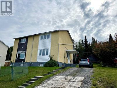 43 Drewry Dr, Home with 2 bedrooms, 1 bathrooms and null parking in Kenora ON | Image 1