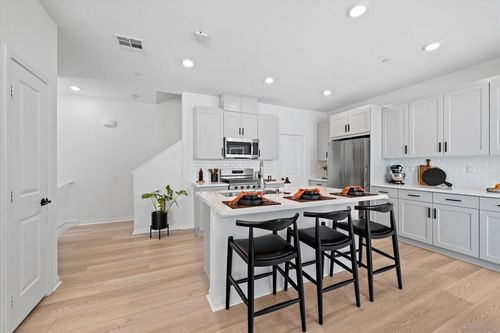 1996 Elevate Way, Chula Vista, CA, 91915-3299 | Card Image