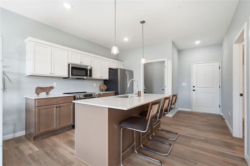 107-4428 Deer Creek Rd, Iowa City, IA, 52246-4002 | Card Image