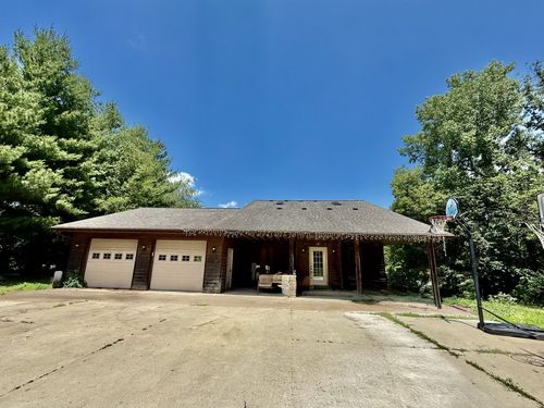 827 N 2199th Rd, Tonica, IL, 61370-9693 | Card Image