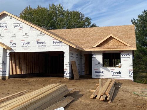 1976 Willow Bluff Road, Chippewa Falls, WI, 54729 | Card Image