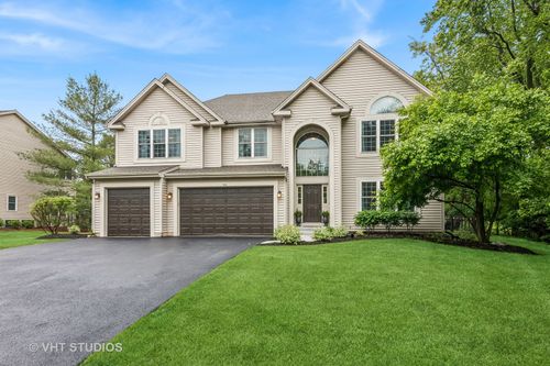 900 Legacy Rdg, Algonquin, IL, 60102-6331 | Card Image