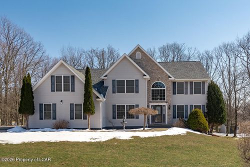 13 Colony Dr, Hazleton, PA, 18202-9505 | Card Image