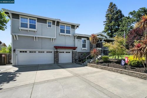 4362 Lynn Dr, Concord, CA, 94518-1819 | Card Image
