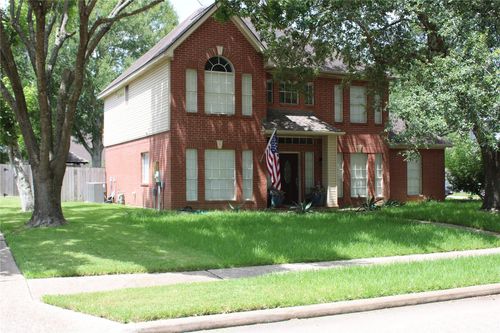1704 Falcon Ridge Blvd, Friendswood, TX, 77546-5417 | Card Image