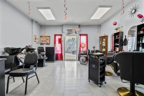 123 Elm St, Yonkers, NY, 10701-8953 | Card Image