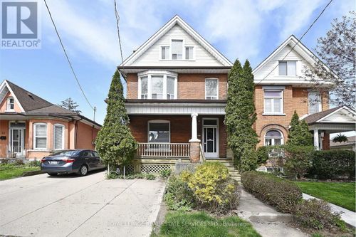 47 Emerald St N, Hamilton, ON, L8L5K2 | Card Image