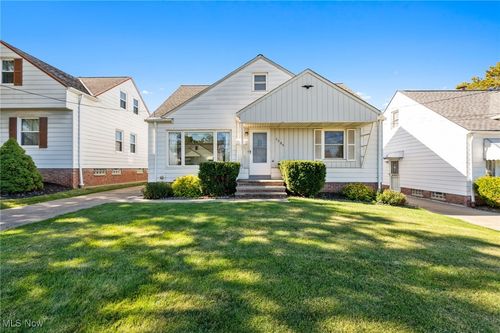 5384 E 132nd St, Garfield Heights, OH, 44125-3206 | Card Image