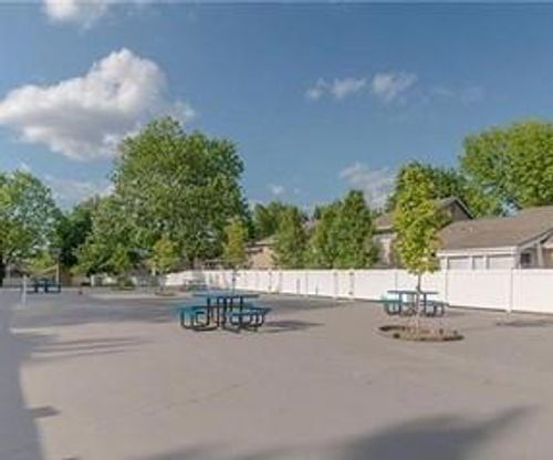 6521 W 49th St, Mission, KS, 66202-1716 | Card Image