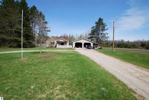 2317 Sage Lake Rd, Lupton, MI, 48635-9777 | Card Image